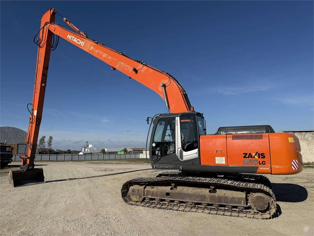Hitachi ZX 250 LC-3 , 21 M , 800 mm - Pelle sur chenille: photos 2 Hitachi ZX 250 LC-3 , 21 M , 800 mm - Pelle sur chenille: photos 2