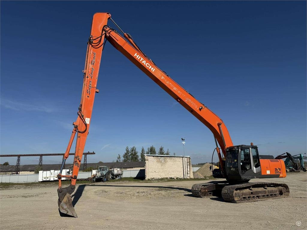 Hitachi ZX 250 LC-3 , 21 M , 800 mm - Pelle sur chenille: photos 1 Hitachi ZX 250 LC-3 , 21 M , 800 mm - Pelle sur chenille: photos 1