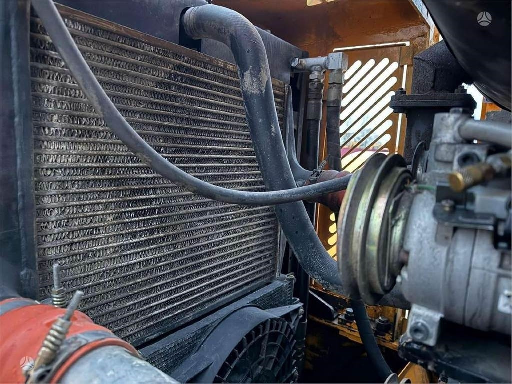 Chargeuse sur pneus Hyundai HL757-7, third line: photos 22