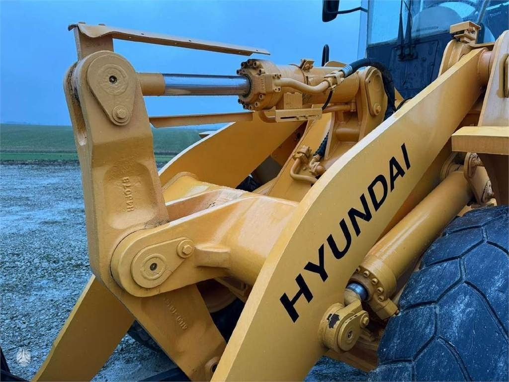 Chargeuse sur pneus Hyundai HL757-7, third line: photos 14