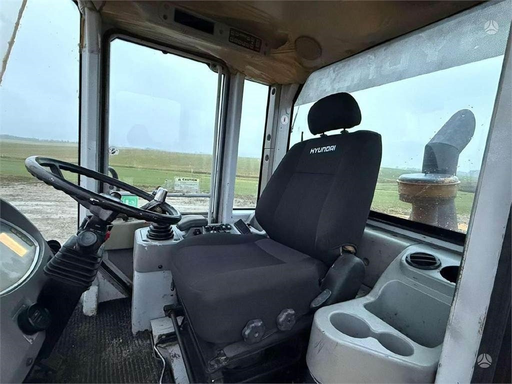 Chargeuse sur pneus Hyundai HL757-7, third line: photos 23