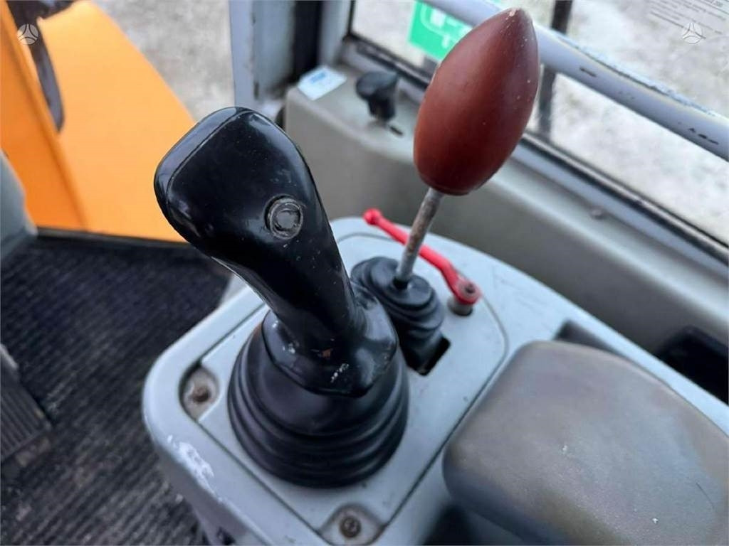 Chargeuse sur pneus Hyundai HL757-7, third line: photos 24