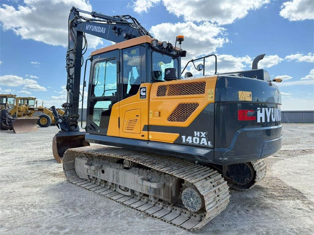 Hyundai HX 140 A L , 2272 HOURS ! - Pelle sur chenille: photos 3 Hyundai HX 140 A L , 2272 HOURS ! - Pelle sur chenille: photos 3