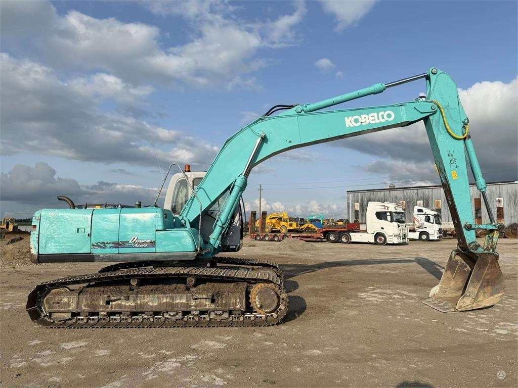Kobelco SK 210'LC-6 - Pelle sur chenille: photos 5 Kobelco SK 210'LC-6 - Pelle sur chenille: photos 5