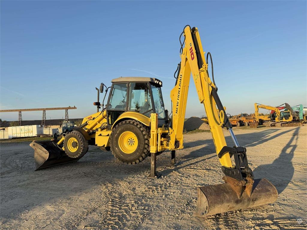 New Holland B 110-4PT , 2 quick couplers - Tractopelle: photos 5 New Holland B 110-4PT , 2 quick couplers - Tractopelle: photos 5