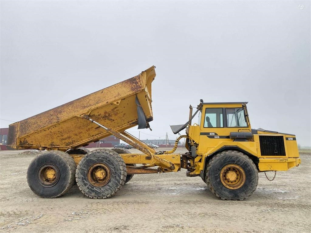 Volvo A25C , Nr.7 - Tombereau articulé: photos 2 Volvo A25C , Nr.7 - Tombereau articulé: photos 2