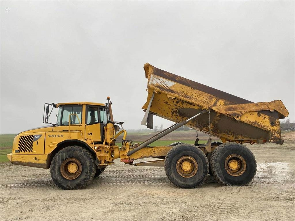 Volvo A25D , tail gate - Tombereau articulé: photos 5 Volvo A25D , tail gate - Tombereau articulé: photos 5