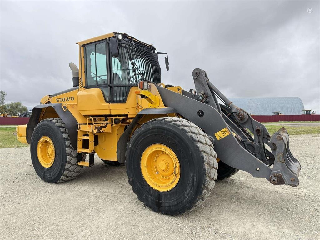 Chargeuse sur pneus Volvo L 120 F , 4rd line , coupler: photos 6 Chargeuse sur pneus Volvo L 120 F , 4rd line , coupler: photos 6