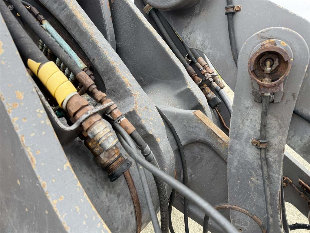 Chargeuse sur pneus Volvo L 120 F , 4rd line , coupler: photos 9 Chargeuse sur pneus Volvo L 120 F , 4rd line , coupler: photos 9