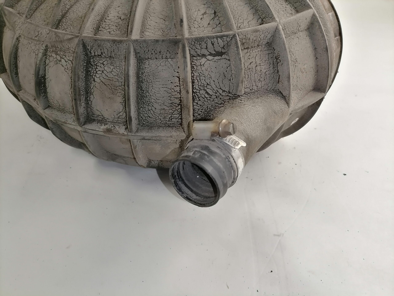 DAF Air intake 1667680 - Système d'admission d'air pour Camion: photos 4 DAF Air intake 1667680 - Système d'admission d'air pour Camion: photos 4