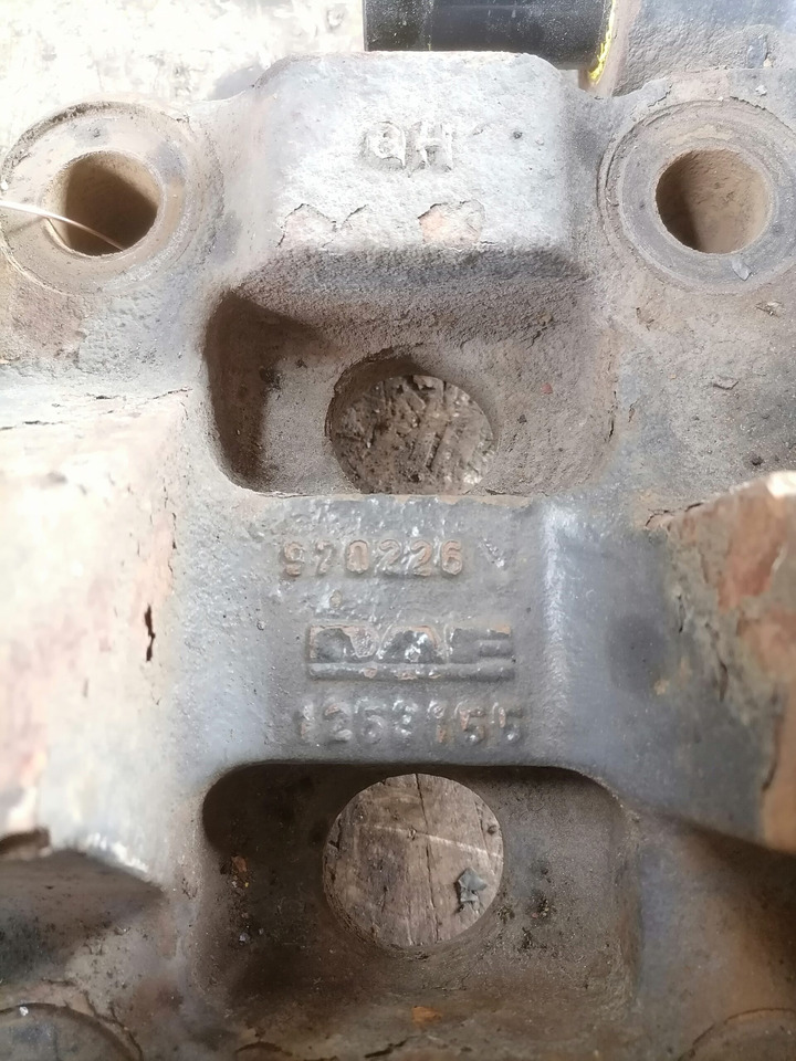 DAF Air suspension bracket 1253155 - Essieu et pièces pour Camion: photos 2 DAF Air suspension bracket 1253155 - Essieu et pièces pour Camion: photos 2