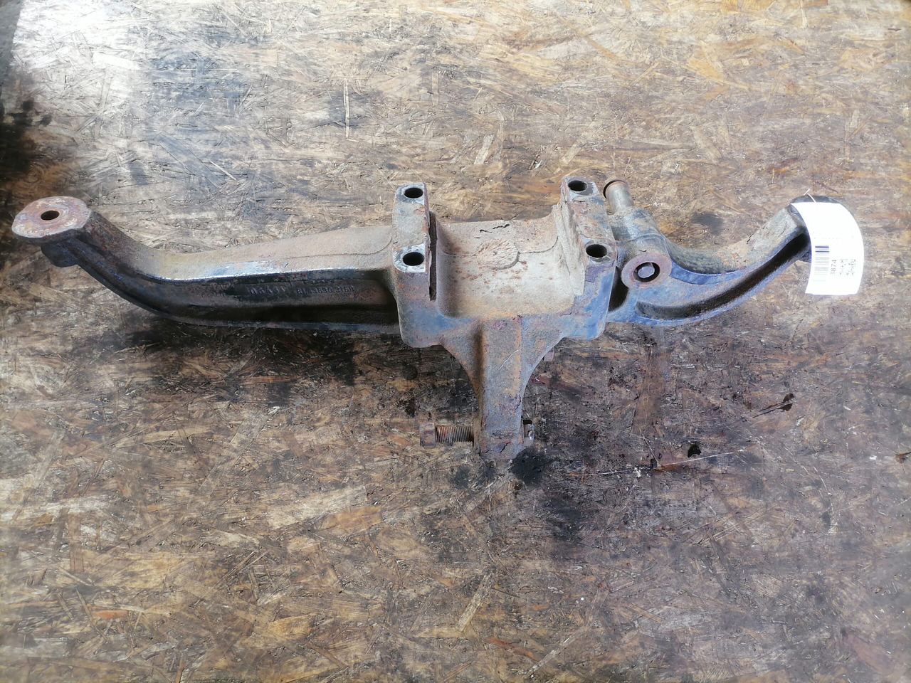 MAN Air suspension bracket 81436303168 - Essieu et pièces pour Camion: photos 4 MAN Air suspension bracket 81436303168 - Essieu et pièces pour Camion: photos 4