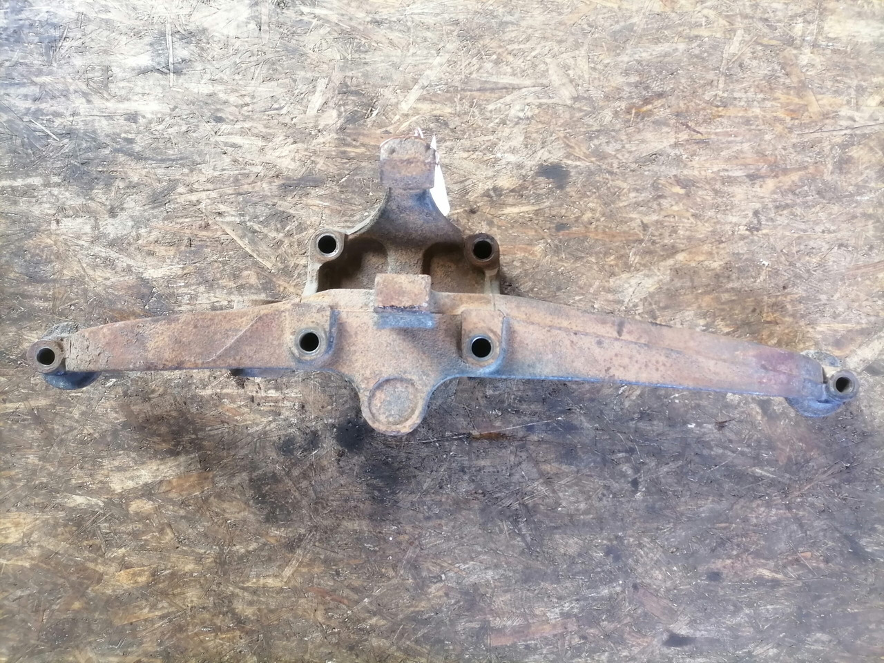 MAN Air suspension bracket 81436303169 - Essieu et pièces pour Camion: photos 5 MAN Air suspension bracket 81436303169 - Essieu et pièces pour Camion: photos 5