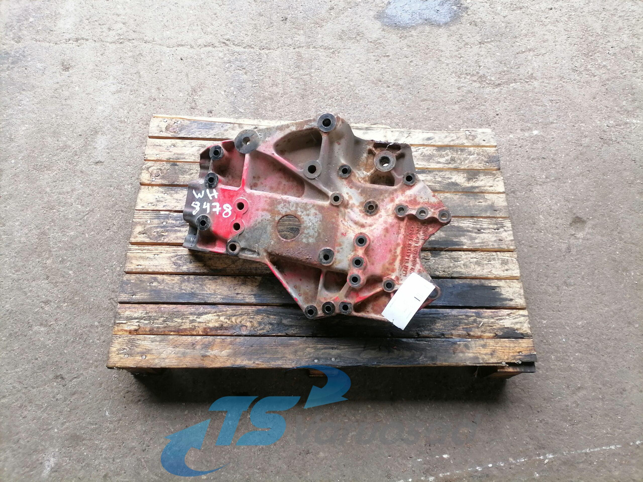 MAN Bracket 81413133004 - Frame/ Châssis pour Camion: photos 1 MAN Bracket 81413133004 - Frame/ Châssis pour Camion: photos 1