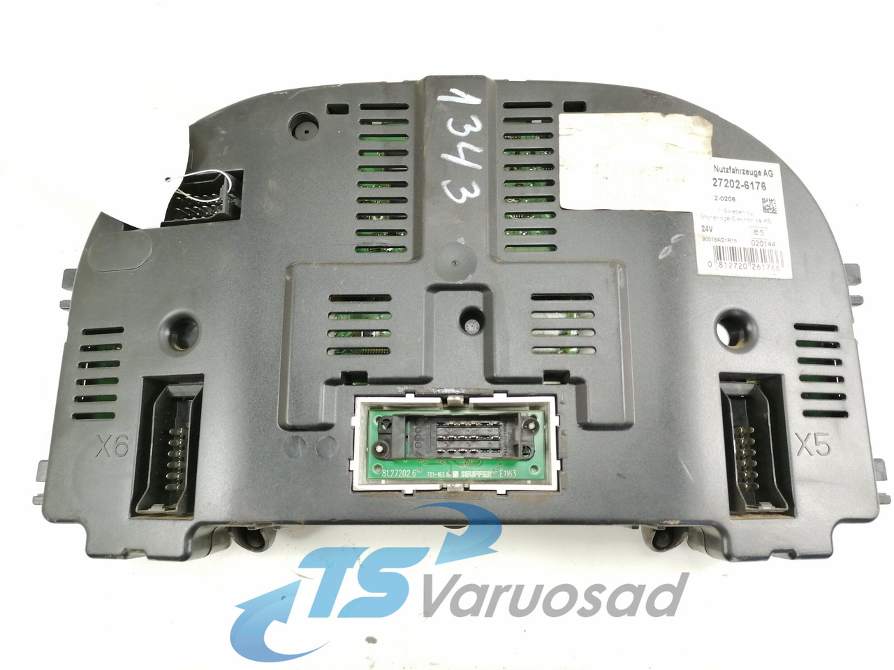 MAN Dashboard 81272026176 - Panel de instrumentos pour Camion: photos 3 MAN Dashboard 81272026176 - Panel de instrumentos pour Camion: photos 3