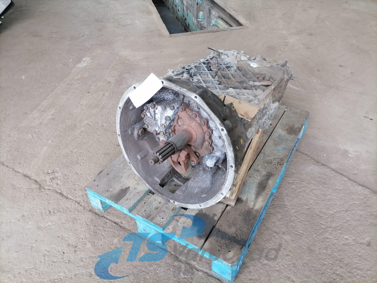 MAN Gearbox 81320046016 - Boîte de vitesse et pièces pour Camion: photos 1 MAN Gearbox 81320046016 - Boîte de vitesse et pièces pour Camion: photos 1