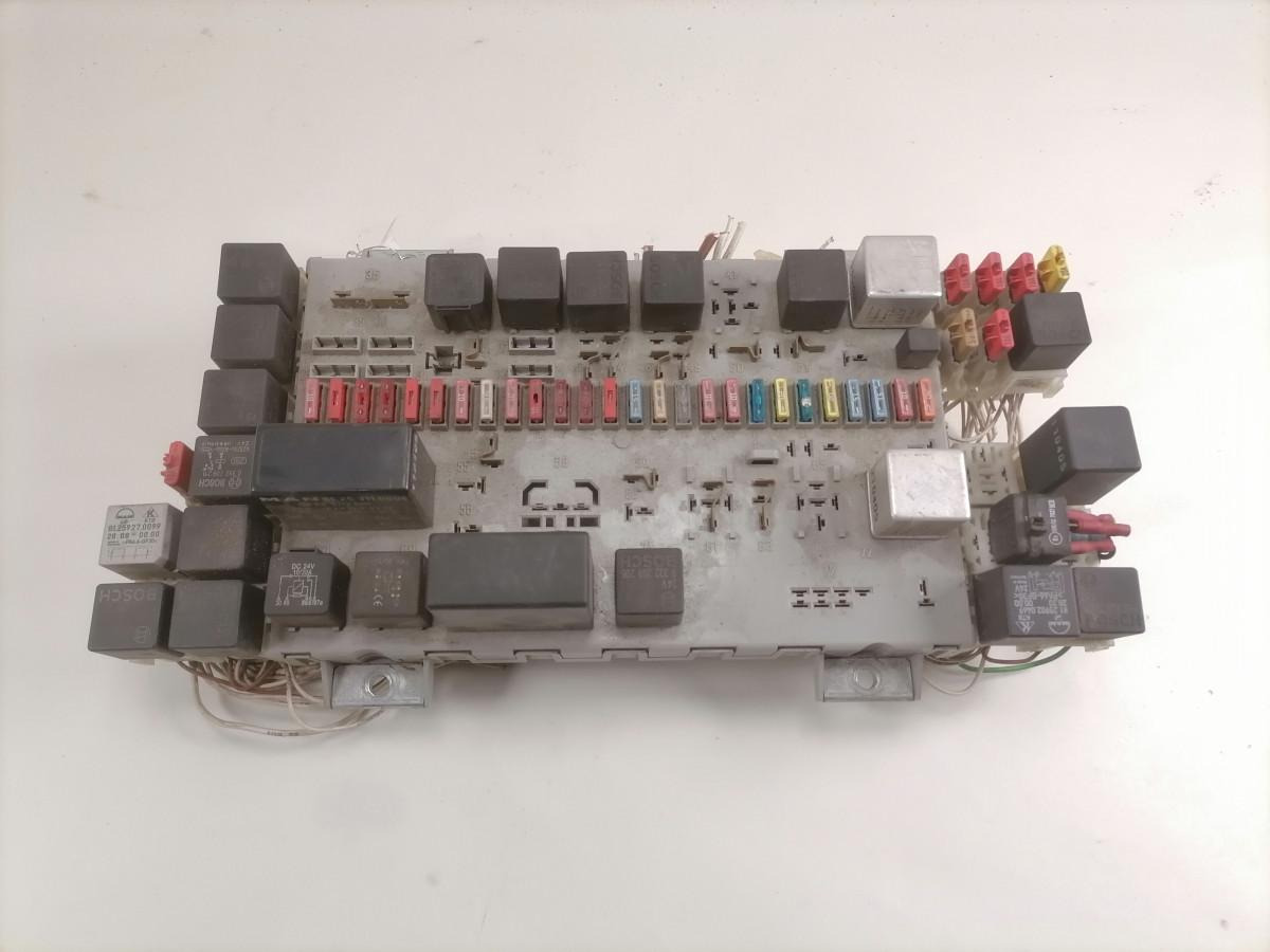 MAN Kaitsmepaneel 81254446060 - Fusible pour Camion: photos 3 MAN Kaitsmepaneel 81254446060 - Fusible pour Camion: photos 3