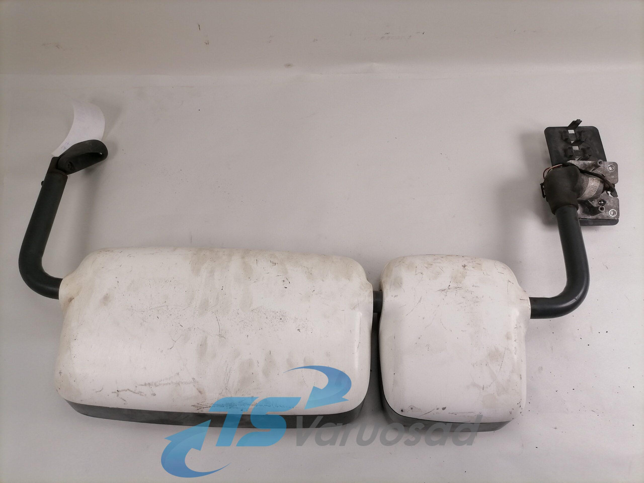 MAN Küljepeegel, parem 81637316560 - Rétroviseur pour Camion: photos 2 MAN Küljepeegel, parem 81637316560 - Rétroviseur pour Camion: photos 2