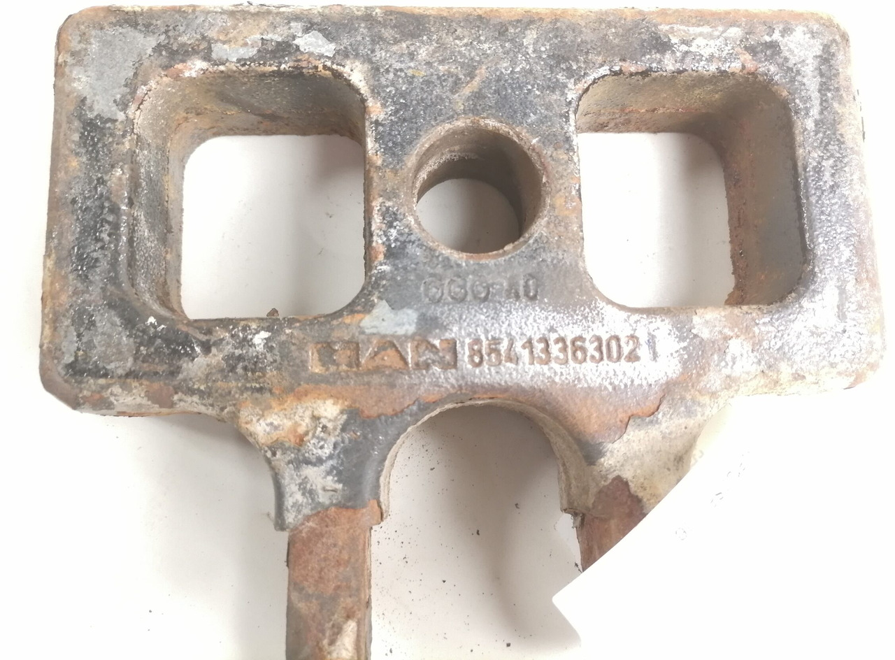 MAN Shock absorber mounting 85413363021 - Suspension pour Camion: photos 2 MAN Shock absorber mounting 85413363021 - Suspension pour Camion: photos 2