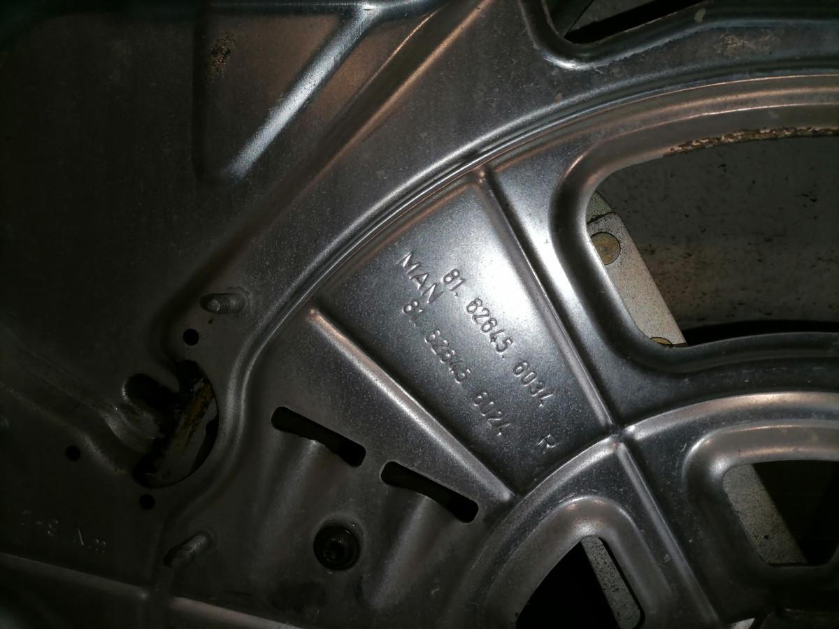 MAN Side window lifting mechanism 81626456034 - Fenêtre et pièces pour Camion: photos 4 MAN Side window lifting mechanism 81626456034 - Fenêtre et pièces pour Camion: photos 4