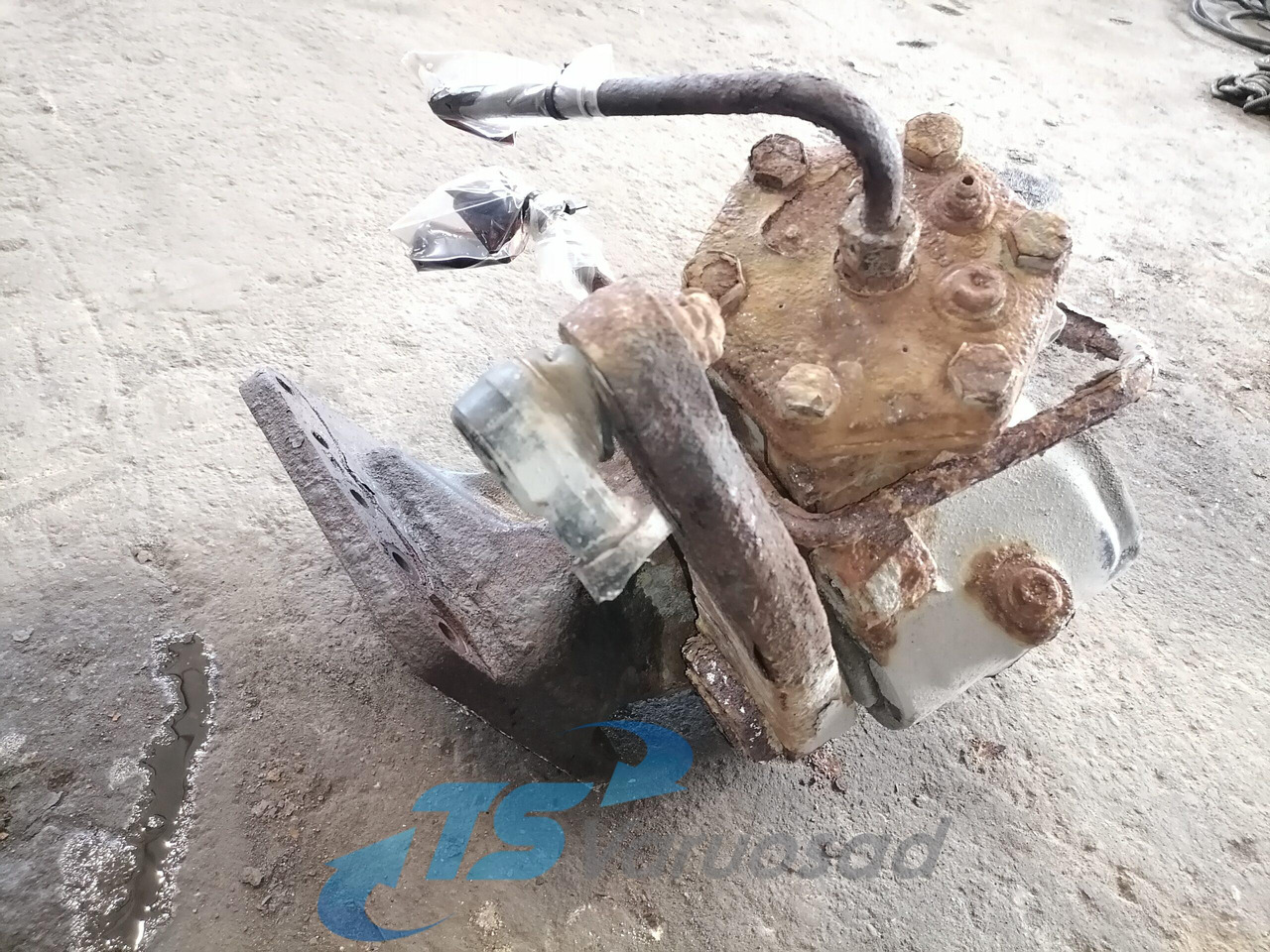 MAN Steering box 81462006305 - Boîtier de direction pour Camion: photos 5 MAN Steering box 81462006305 - Boîtier de direction pour Camion: photos 5