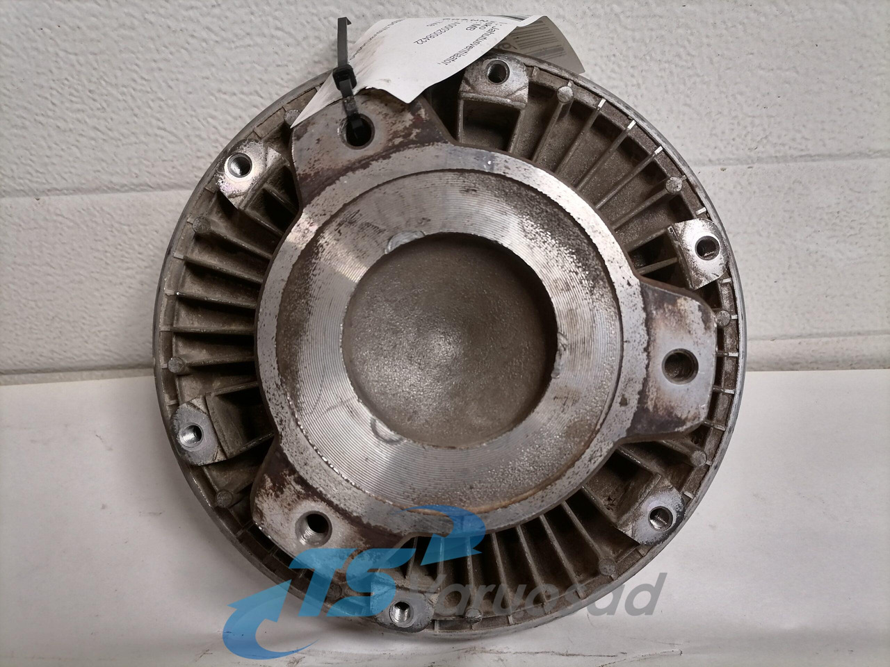 MB Cooling fan A0002008422 - Ventilateur pour Camion: photos 3 MB Cooling fan A0002008422 - Ventilateur pour Camion: photos 3