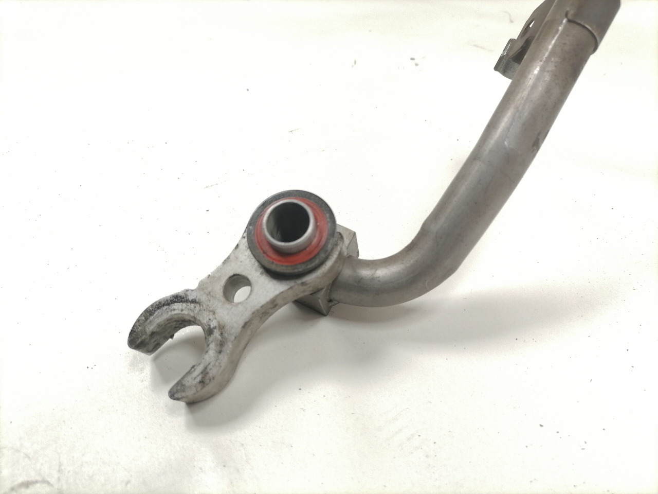 Mercedes-Benz A/C pipe A9608307517 - Chauffage/ Ventilation pour Camion: photos 2 Mercedes-Benz A/C pipe A9608307517 - Chauffage/ Ventilation pour Camion: photos 2
