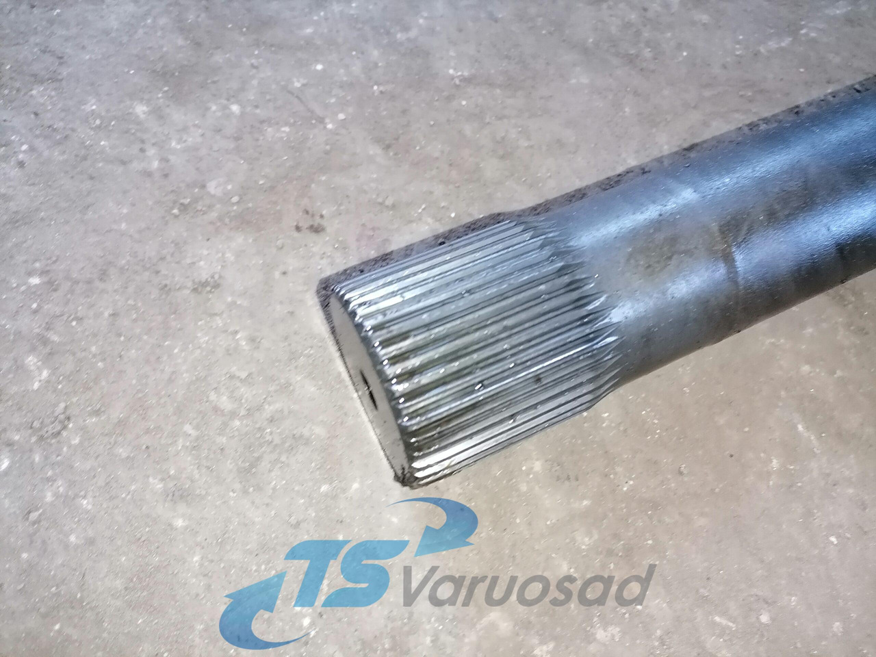 Mercedes-Benz Drive shaft A9483570901 - Demi arbre pour Camion: photos 3 Mercedes-Benz Drive shaft A9483570901 - Demi arbre pour Camion: photos 3