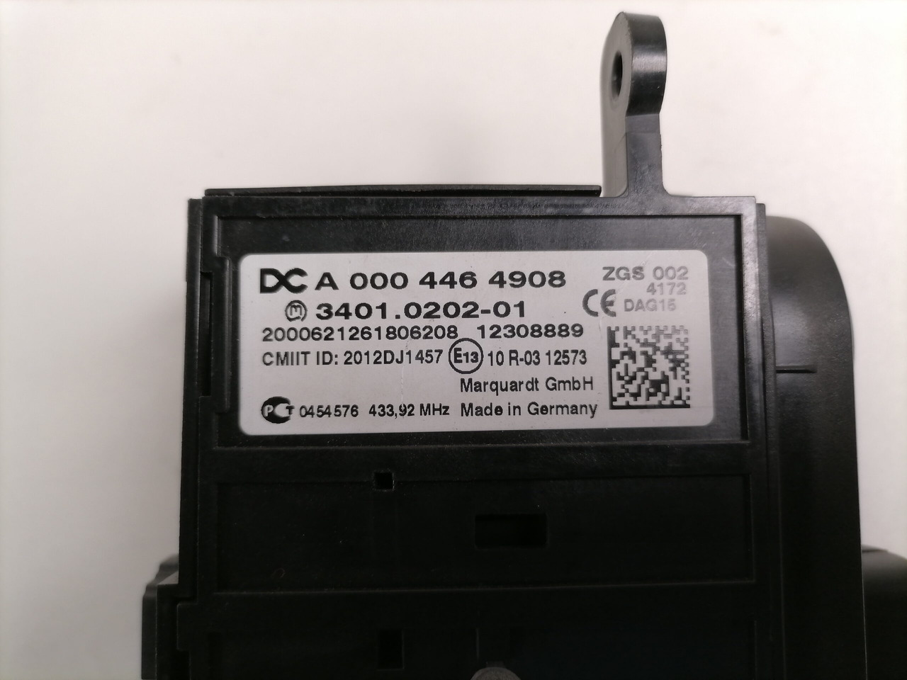 Mercedes-Benz Ignition lock A0004464908 - Portière et pièces pour Camion: photos 3 Mercedes-Benz Ignition lock A0004464908 - Portière et pièces pour Camion: photos 3