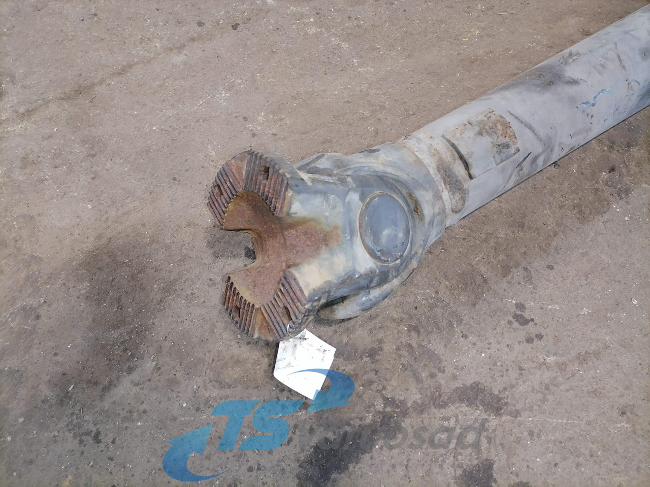 Mercedes-Benz Propeller shaft A6574103402 - Arbre à cardan pour Camion: photos 2 Mercedes-Benz Propeller shaft A6574103402 - Arbre à cardan pour Camion: photos 2