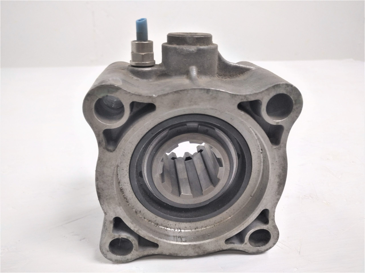 Mercedes-Benz Solenoid valve 0059971236 - Valve de frein pour Camion: photos 2 Mercedes-Benz Solenoid valve 0059971236 - Valve de frein pour Camion: photos 2