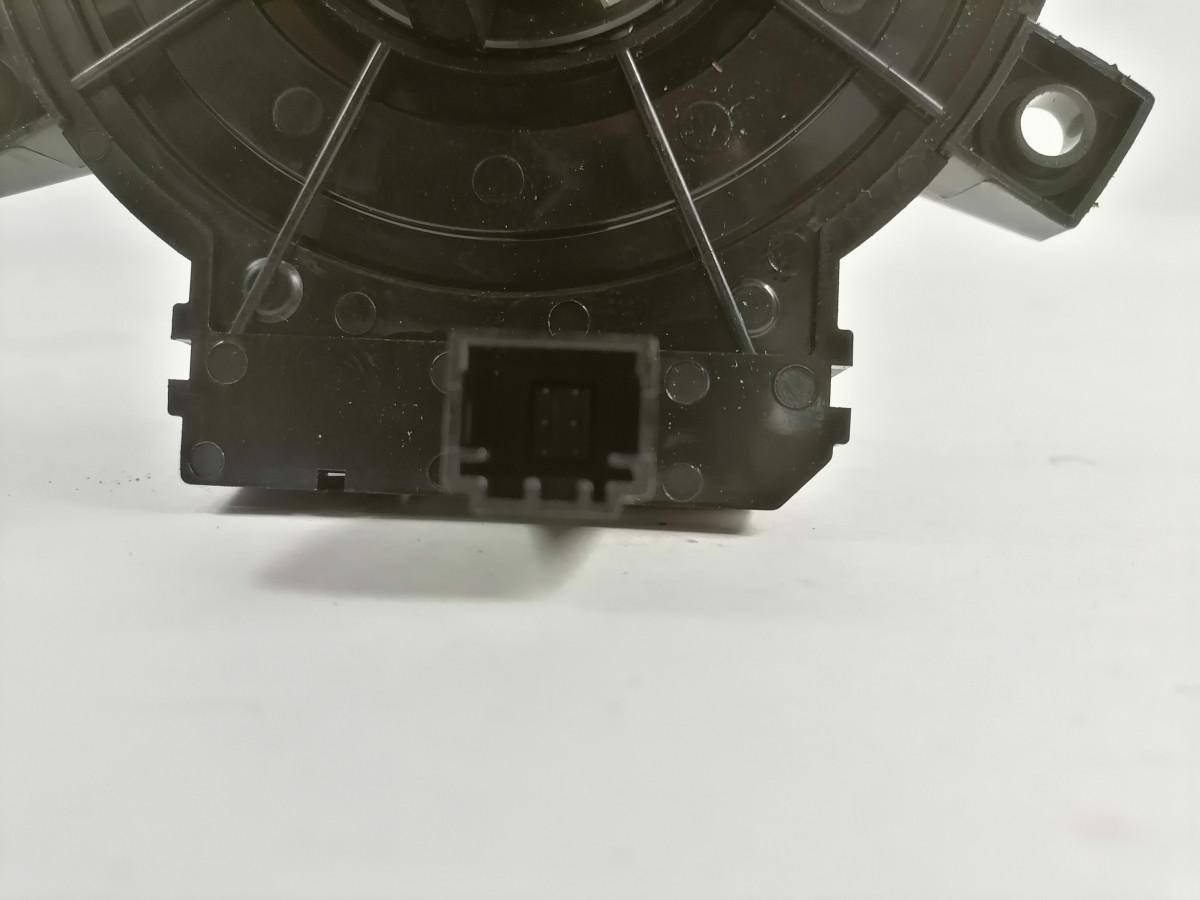 Renault Steering cable 7423259432 - Commande de gouvernail pour Camion: photos 5 Renault Steering cable 7423259432 - Commande de gouvernail pour Camion: photos 5