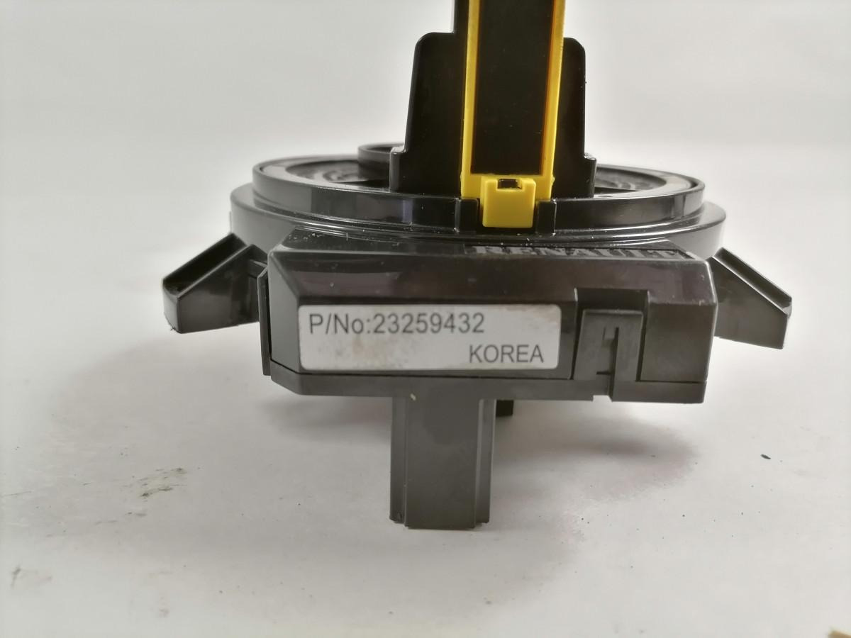 Renault Steering cable 7423259432 - Commande de gouvernail pour Camion: photos 4 Renault Steering cable 7423259432 - Commande de gouvernail pour Camion: photos 4