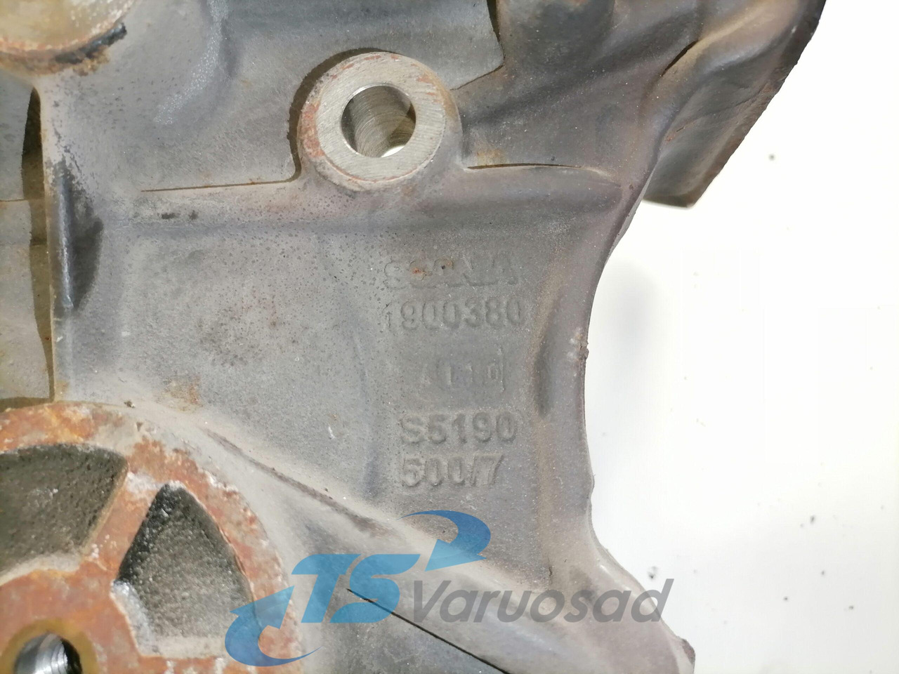 Scania Air conditioning compressor carrier 1900380 - Chauffage/ Ventilation pour Camion: photos 3 Scania Air conditioning compressor carrier 1900380 - Chauffage/ Ventilation pour Camion: photos 3