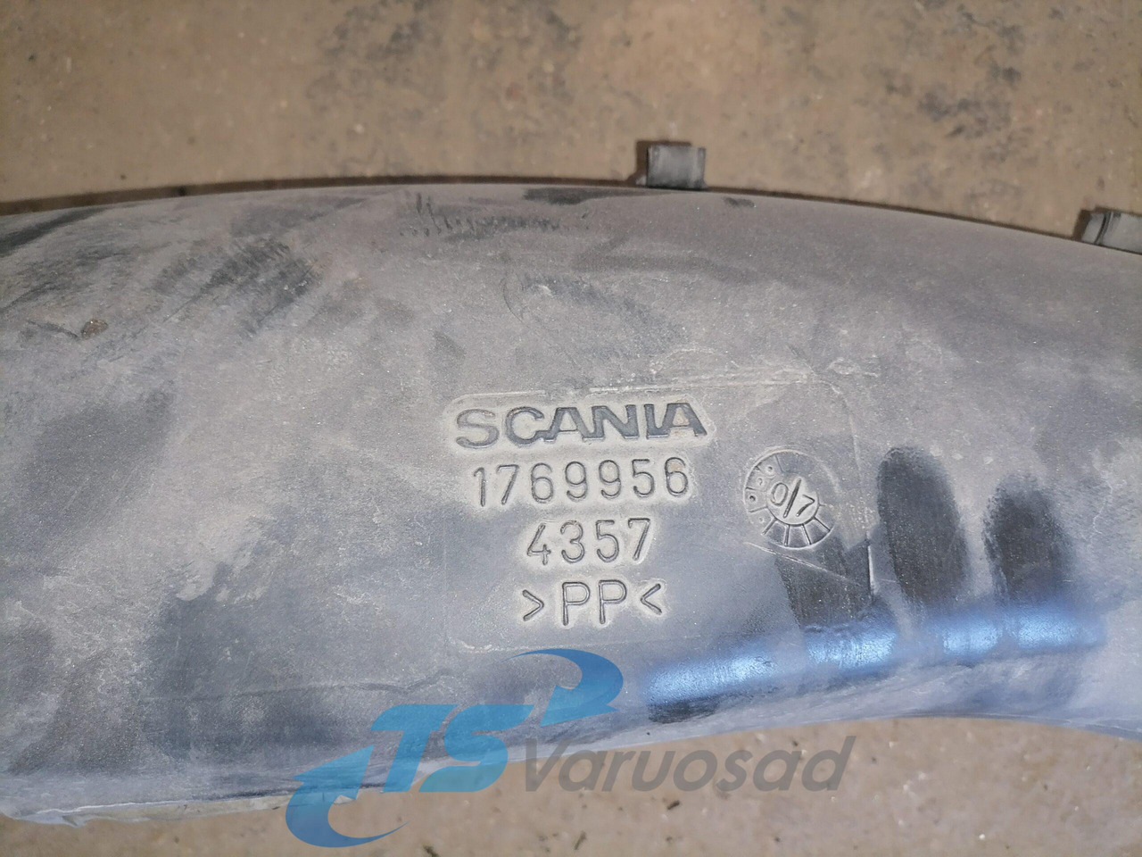 Scania Air intake 1769956 - Système d'admission d'air pour Camion: photos 4 Scania Air intake 1769956 - Système d'admission d'air pour Camion: photos 4