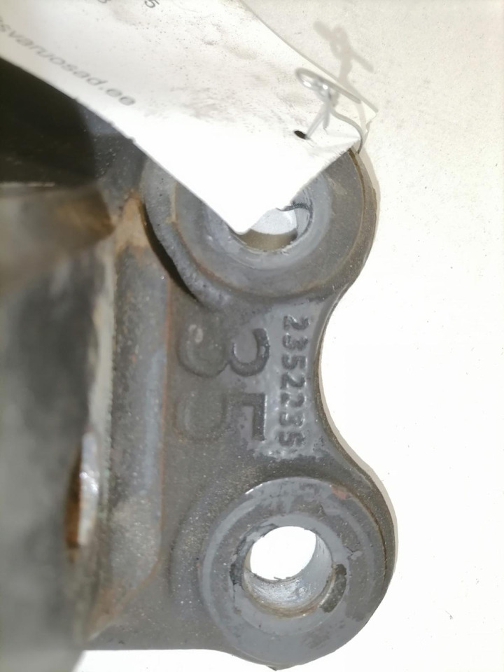 Scania Bracket 2352235 - Frame/ Châssis pour Camion: photos 3 Scania Bracket 2352235 - Frame/ Châssis pour Camion: photos 3