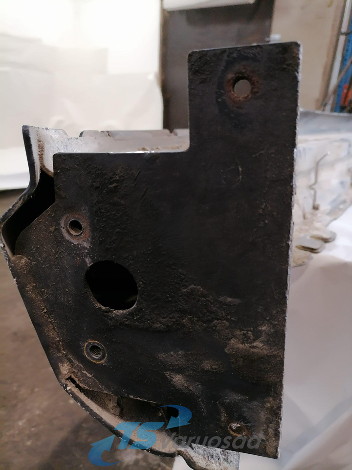 Scania Bumper 1731206 - Pare-chocs pour Camion: photos 3 Scania Bumper 1731206 - Pare-chocs pour Camion: photos 3