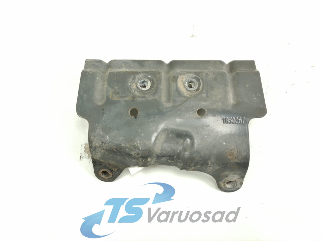 Scania Bumper bracket 1850267 - Pare-chocs pour Camion: photos 1 Scania Bumper bracket 1850267 - Pare-chocs pour Camion: photos 1