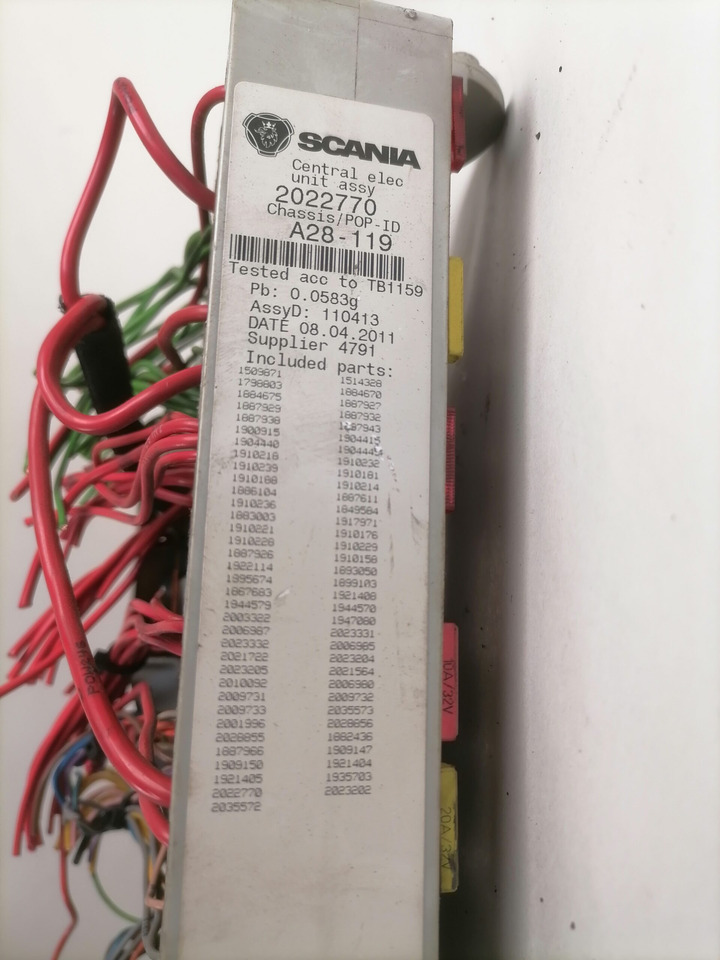 Scania Central electric unit 2022770 - Fusible pour Camion: photos 2 Scania Central electric unit 2022770 - Fusible pour Camion: photos 2