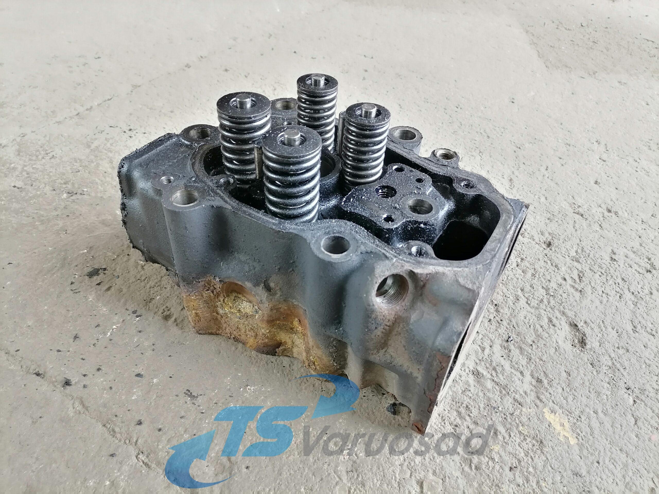 Scania Cylinder head, XPI 1921303 - Culasse pour Camion: photos 1 Scania Cylinder head, XPI 1921303 - Culasse pour Camion: photos 1