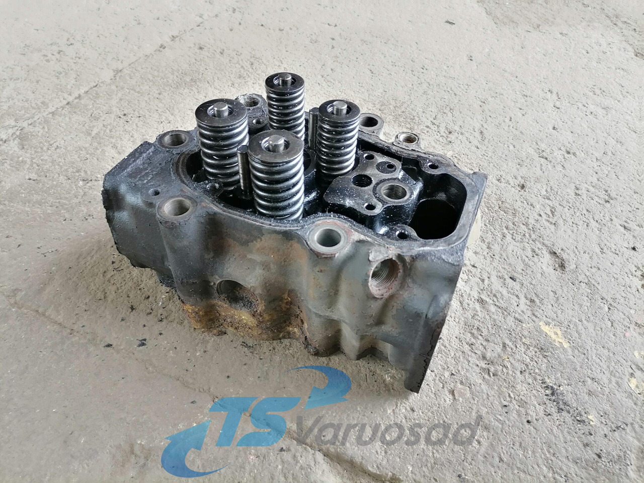 Scania Cylinder head, XPI 1921303 - Culasse pour Camion: photos 1 Scania Cylinder head, XPI 1921303 - Culasse pour Camion: photos 1