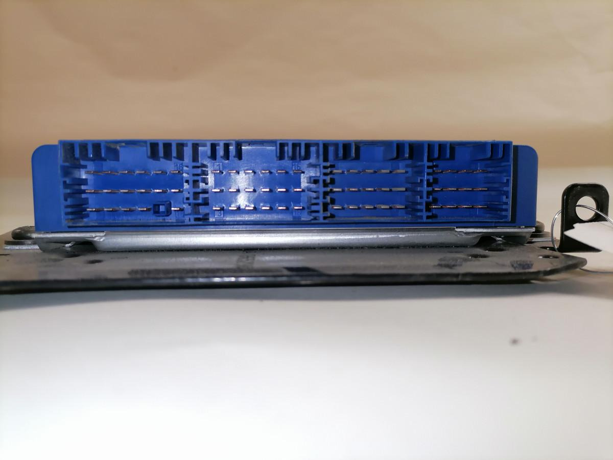 Scania Ecu, EBS 1879265 - Bloc de gestion pour Camion: photos 4 Scania Ecu, EBS 1879265 - Bloc de gestion pour Camion: photos 4