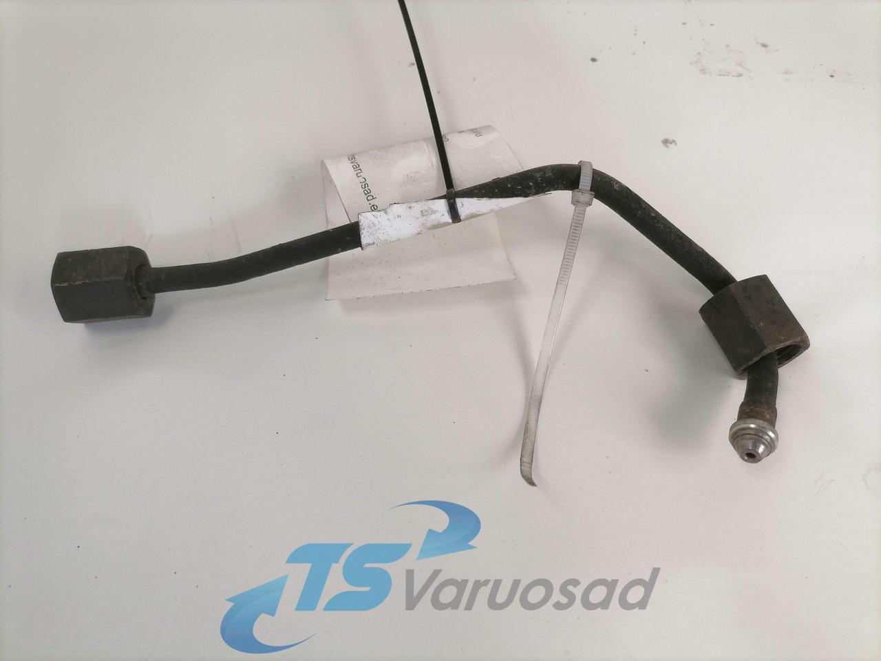 Scania Fuel pipe 1743982 - Préparation du carburant pour Camion: photos 1 Scania Fuel pipe 1743982 - Préparation du carburant pour Camion: photos 1