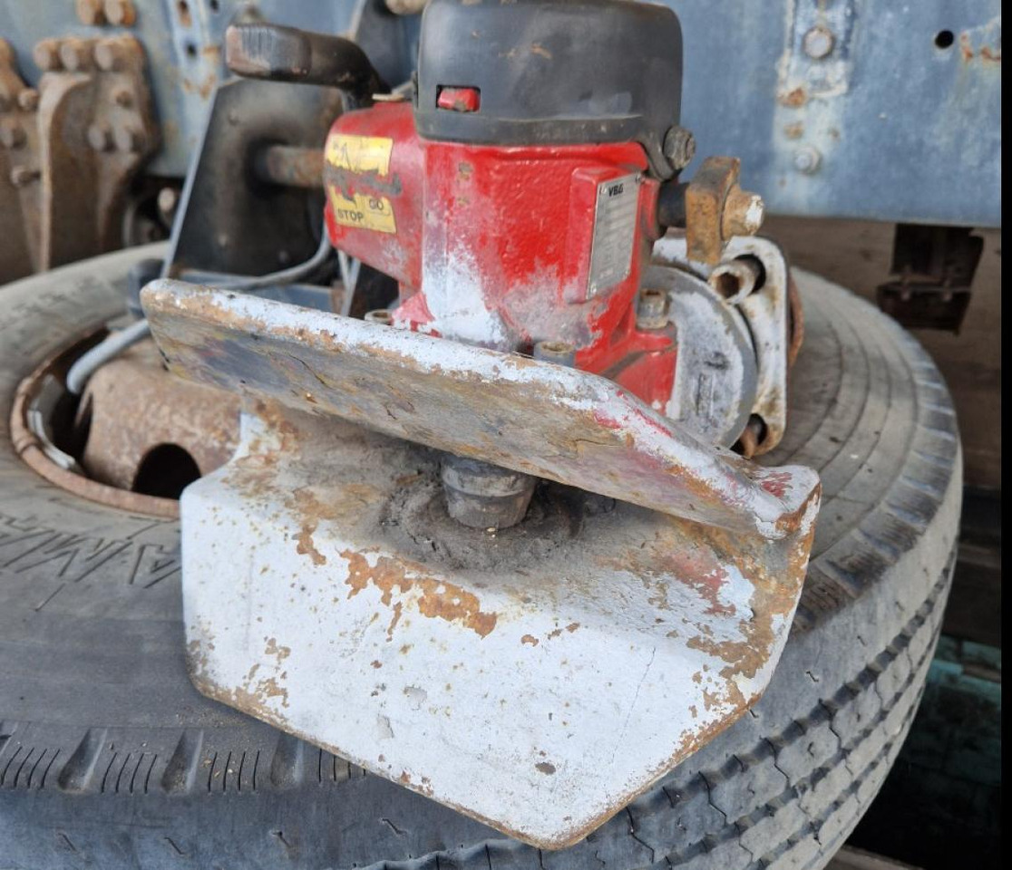 Scania Haakeseade VBG 8500 VBG8500 - Sellette d'attelage pour Camion: photos 2 Scania Haakeseade VBG 8500 VBG8500 - Sellette d'attelage pour Camion: photos 2