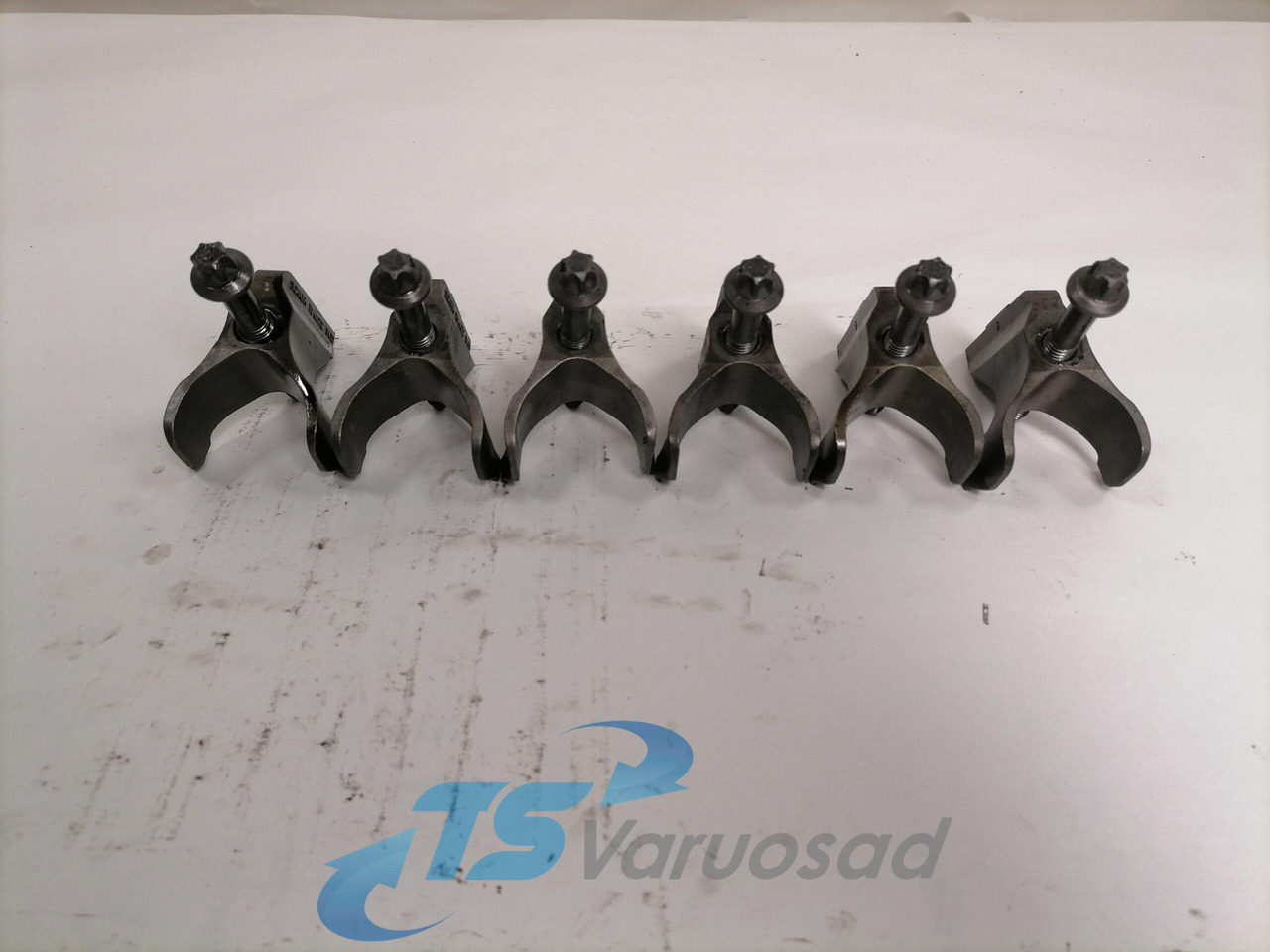Scania Injector holder 1549072 - Pompe à carburant pour Camion: photos 1 Scania Injector holder 1549072 - Pompe à carburant pour Camion: photos 1