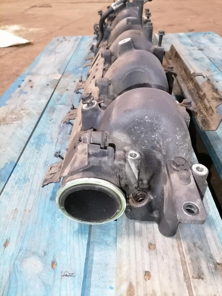 Scania Intake mainfold 2360430 - Collecteur d'admission pour Camion: photos 3 Scania Intake mainfold 2360430 - Collecteur d'admission pour Camion: photos 3