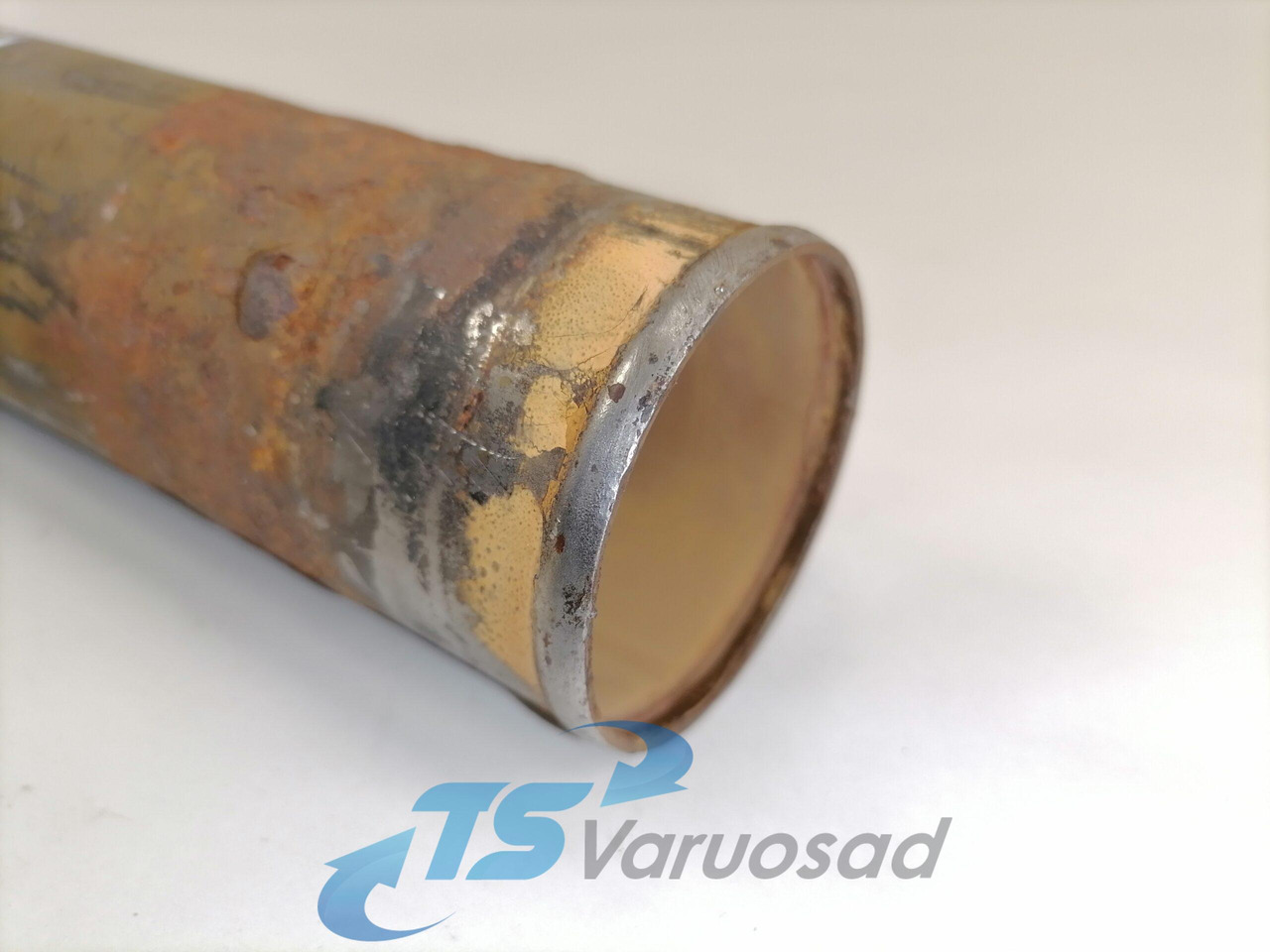 Scania Jahutusvedeliku toru, retarder 1867732 - Système de refroidissement pour Camion: photos 3 Scania Jahutusvedeliku toru, retarder 1867732 - Système de refroidissement pour Camion: photos 3