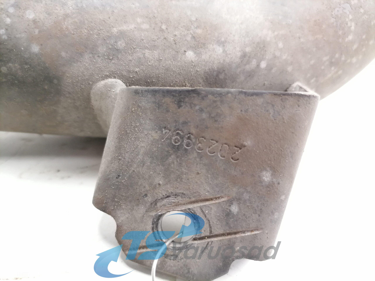 Scania Jahutusvedeliku toru, retarder 2023994 - Système de refroidissement pour Camion: photos 2 Scania Jahutusvedeliku toru, retarder 2023994 - Système de refroidissement pour Camion: photos 2