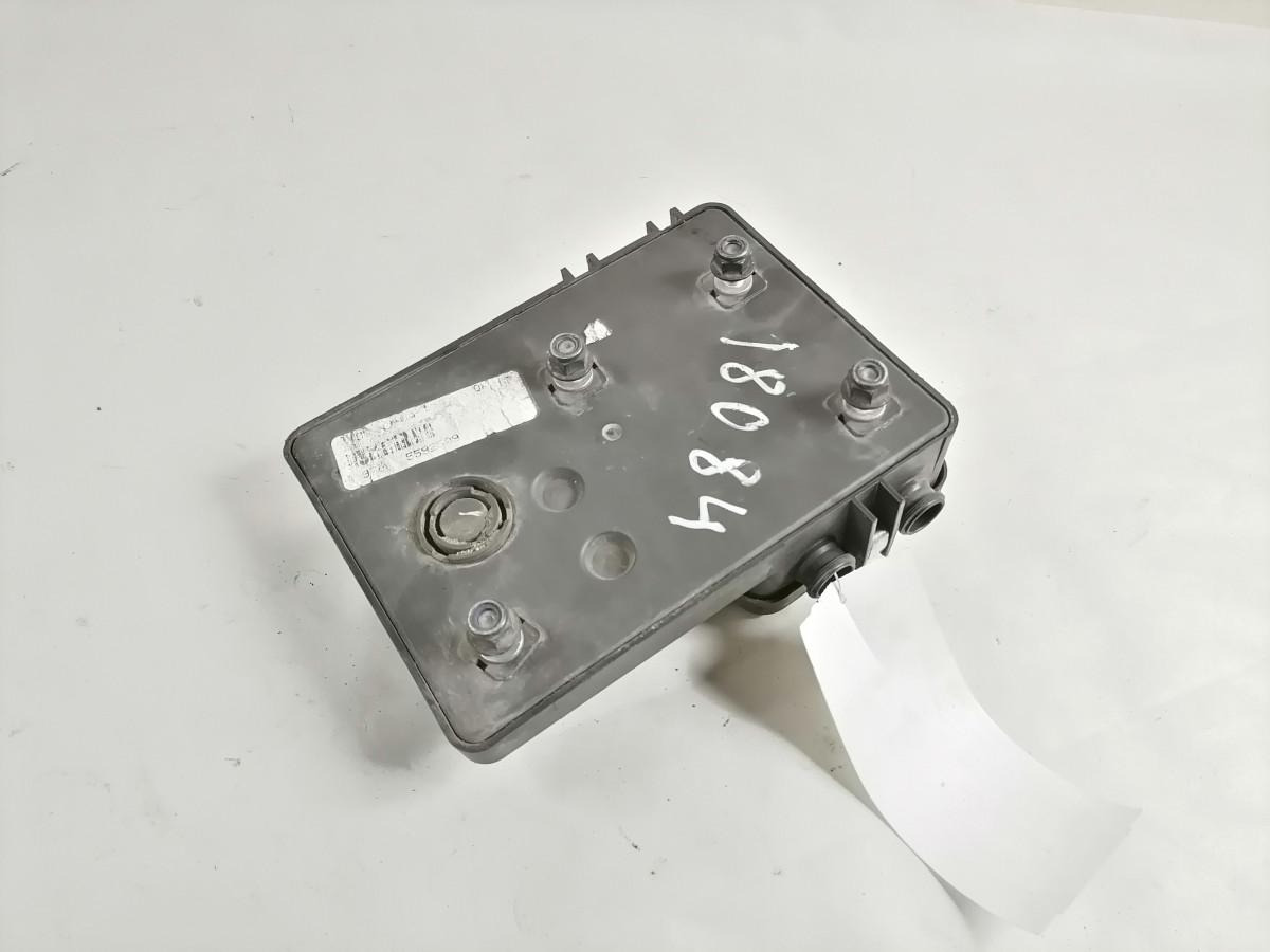 Scania Kaitsmepaneel 2558273 - Fusible pour Camion: photos 3 Scania Kaitsmepaneel 2558273 - Fusible pour Camion: photos 3