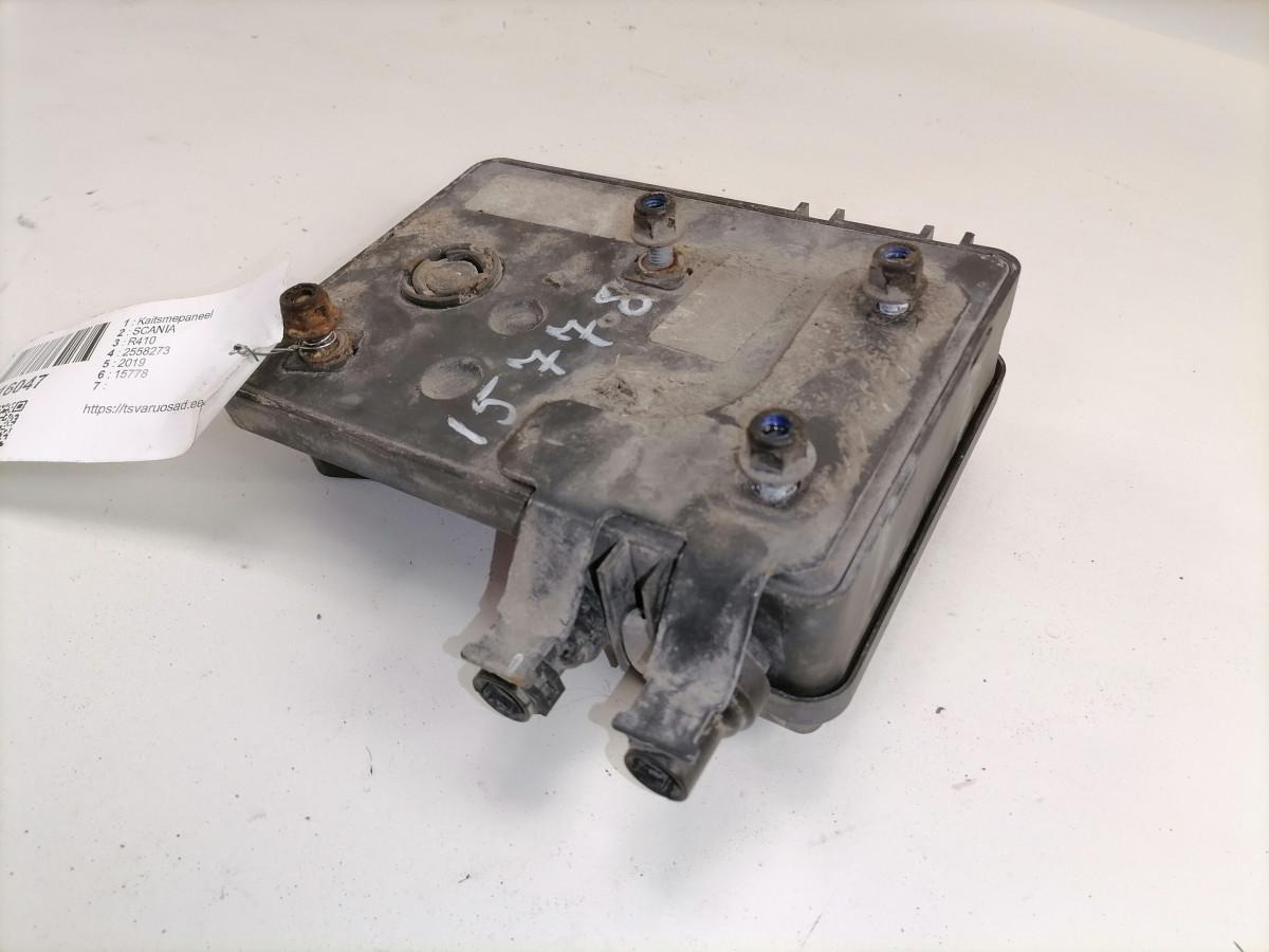 Scania Kaitsmepaneel 2558273 - Fusible pour Camion: photos 3 Scania Kaitsmepaneel 2558273 - Fusible pour Camion: photos 3